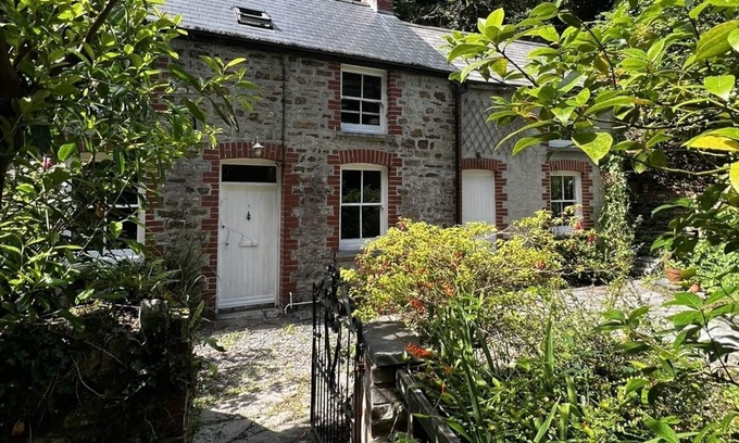 St Dogmaels Cottage | 3 bedroom Cosy cottage <3