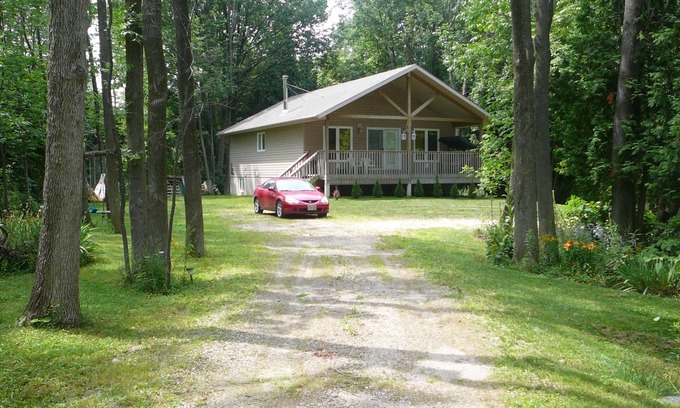 Kincardine Cottage | 3 bedroom cottage for weekly rental in Kincardine