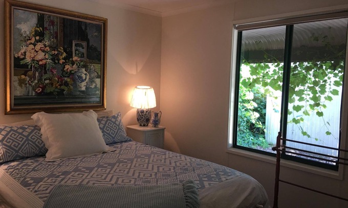 Upper Wakefield Bed & Breakfast | 3 Bedroom Cottage in the beautiful Clare Valley