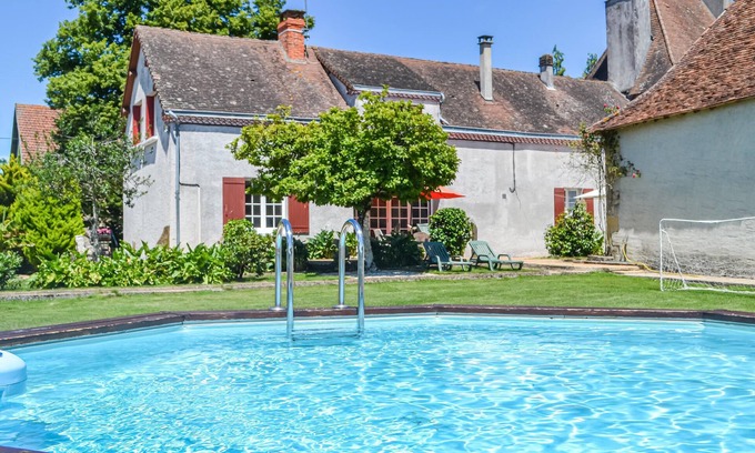 Saint-Sulpice-d'Excideuil House | 3 bedroom accommodation in St.Sulpice-d'Exideuil