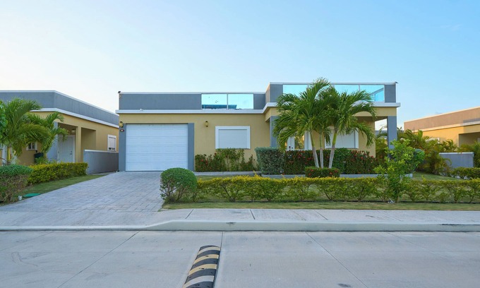St. Ann's Bay House | 3-bedroom Gated Beachfront Villa with Pool- Luxury & Security. Pet-Friendly!