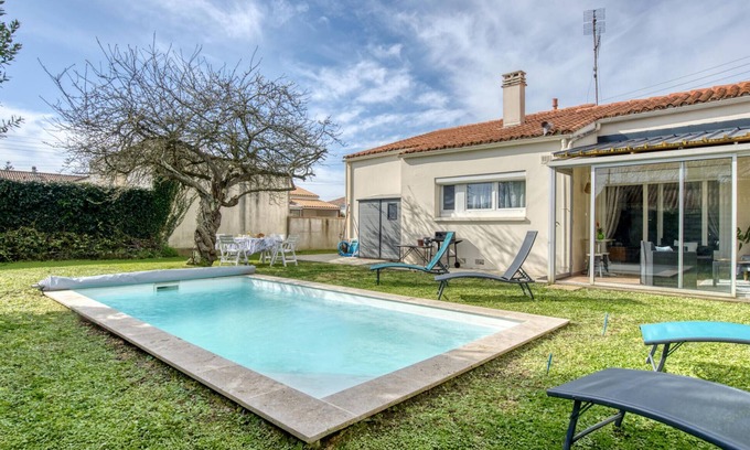 Rochefort House | 3 bedroom gorgeous home in Rochefort