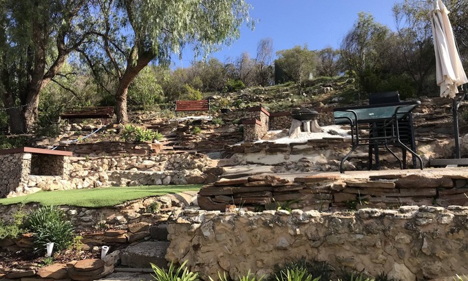 Caloote House | 3 Bedroom Holiday House with River Views