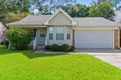Pass Christian House | 3-bedroom home in the Mississippi Gulf Coast