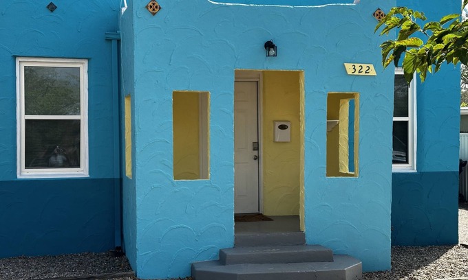 University Heights House | 3 Bedroom home near UNM, Nob Hill, and downtown