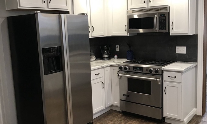 Celina House | 3 Bedroom Home - walking distance to Grand Lake