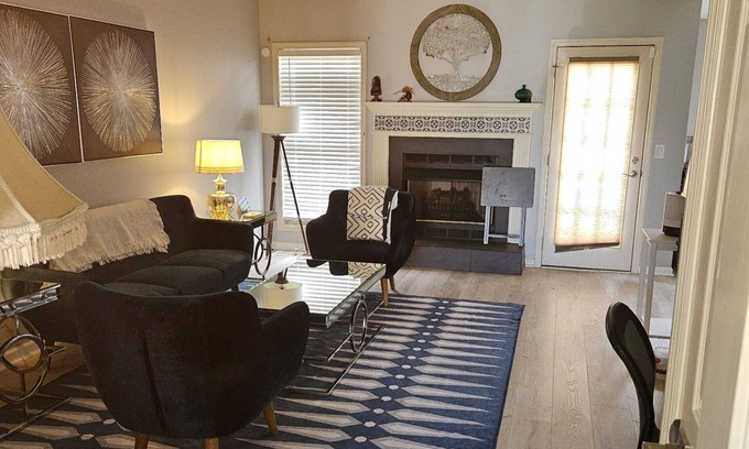 Lakewood House | 3-bedroom house in charming Nashville with WiFi, AC. Book now