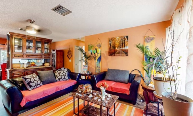 Ocala House | 3-bedroom house in charming Ocala with AC, WiFi. Enjoy your stay