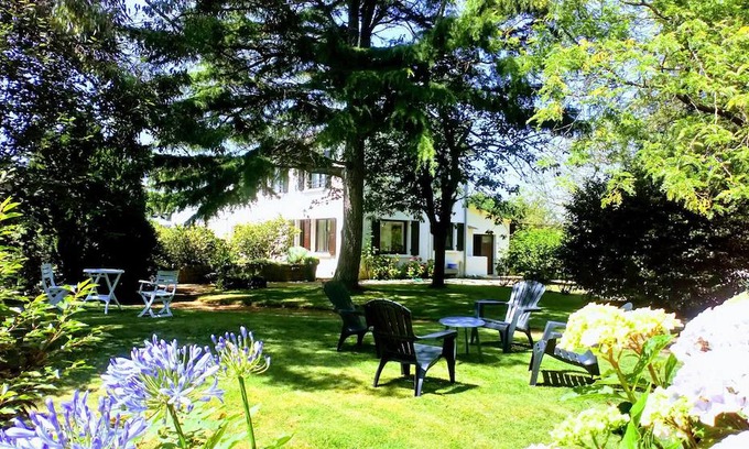 Treveneuc House | 3-bedroom house, large 110m2 WIFI garden, two and a half miles from the beach.