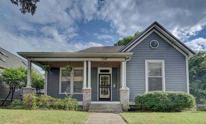 Central Gardens House | 3 bedroom in heart of Midtown/Medical District