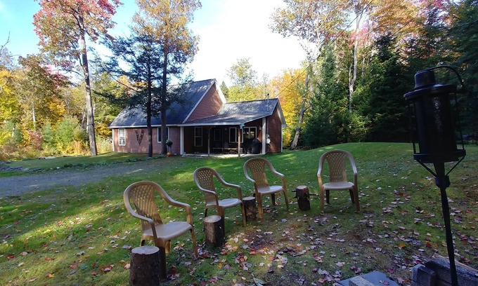 Greenville House | 3 Bedroom & Loft - Great Home For Multi-Season Sports - Sleeps 6-8, π friendly