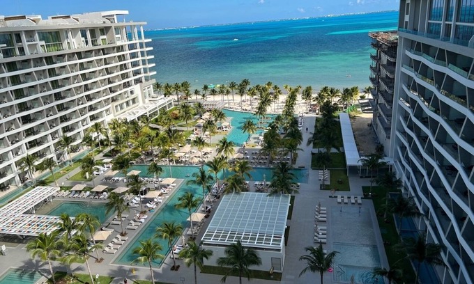 Cancun Resort | 3 bedroom luxury oceanfront penthouse at the stunning garza Blanca Cancun.