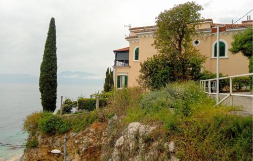 Sodici Apartment | 3 Bedroom Nice Apartment In Rijeka
