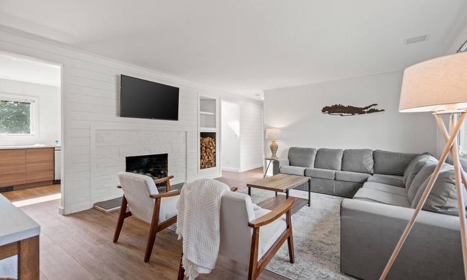 Southold House | 3 Bedroom NoFo Home