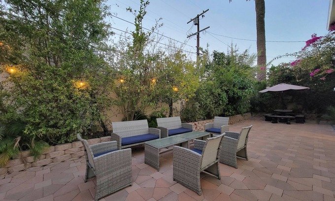 Beverly Hills Apartment | 3 bedroom private guest suite by Mr C Hotel, Safe A+ area with Patio, WiFi, TV