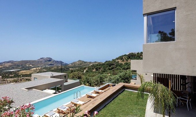 Mariou House | 3 Bedroom Sea View Villa South Rethymno by Delfus