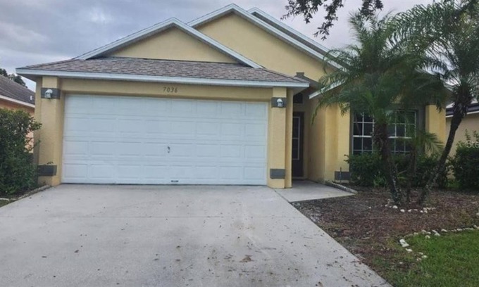 Azalea Park Apartment | 3 Bedroom Single family 421282 by Houzlet