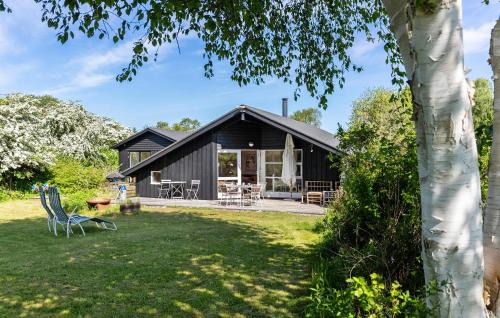 Holloselund House | 3 Bedroom Stunning Home In Tisvildeleje