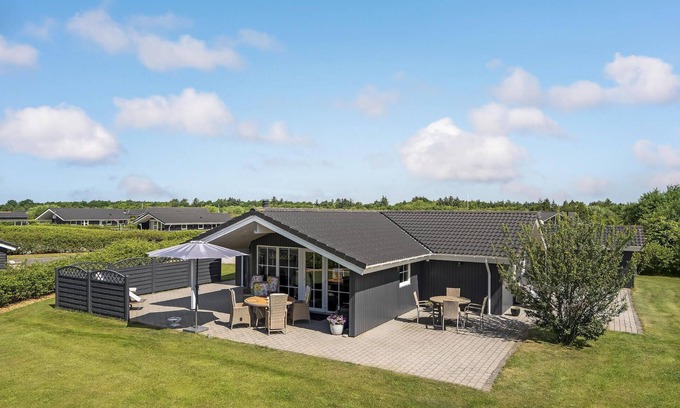 Falen House | 3 bedroom stunning home in Hemmet