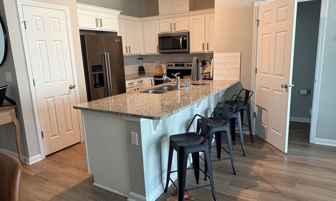 St. Augustine House | 3-bedroom townhome in fantastic St. Augustine Beach with WiFi, AC