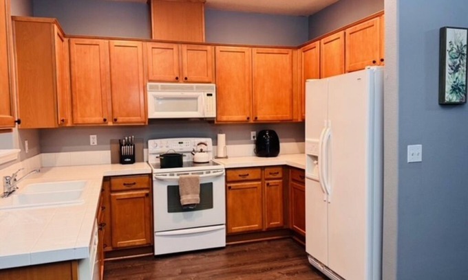 Bull Mountain House | 3-bedroom townhome in delightful Beaverton with WiFi, AC