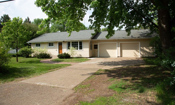 Lake Wissota House | 3 Bedroom Vacation Rental