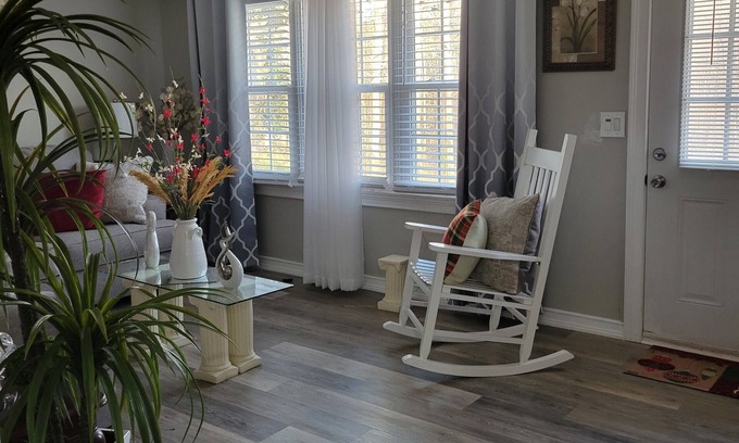 Forest City House | 3-bedroom vacation home just 10 minutes from Forest City