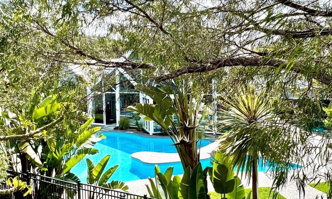 Broadwater Resort | 3-Bedroom Villa at Broadwater Resort (pet friendly)