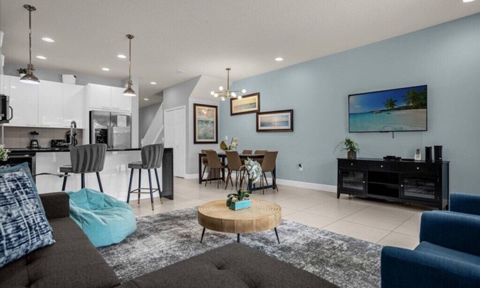 Four Corners House | 3 Bedrooms/3 Bathroom The Retreat (1523 RC)
