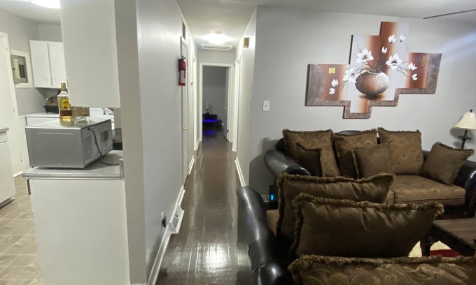 Winston - Salem House | 3 bedrooms 7min from downtown, college and hospital