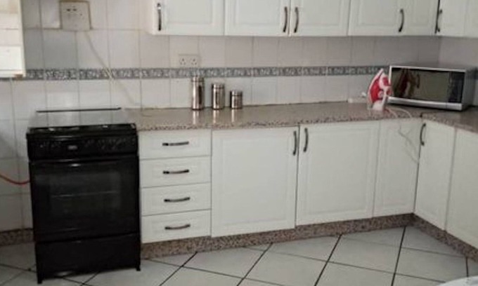 Lusaka Apartment | 3 Bedrooms Exclusive House in Northmead