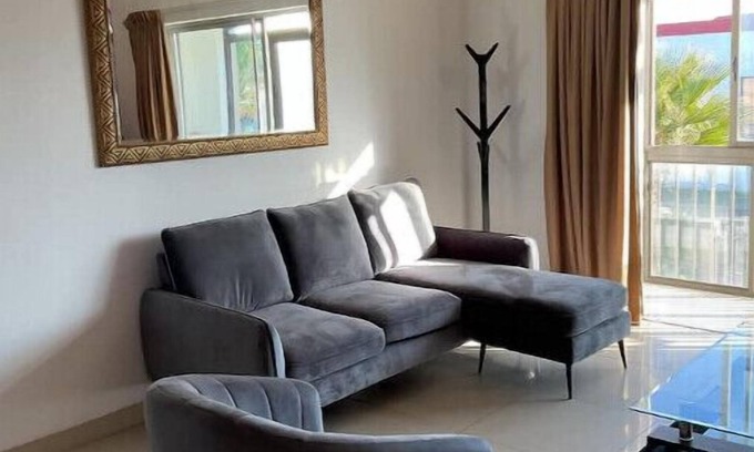 Bantry Bay House | 3 Beds in Coral Roadn