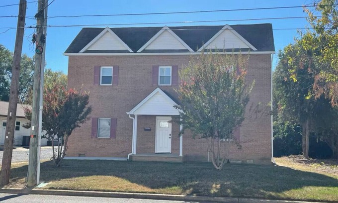Mooresville House | 3 Br Gem in Downtown Mooresville