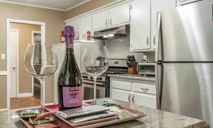 Norman House | 3 BR home with a Gameroom (close to campus)