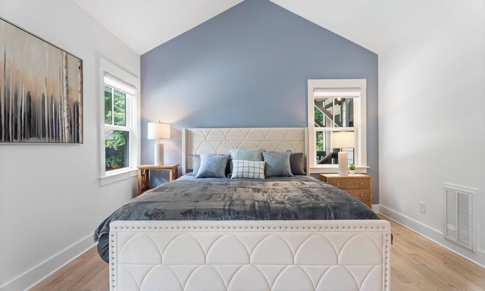 Southwest Raleigh House | 3 BR, Sleeps 8, NEW, Work Space, Mins to Dwn Twn Raleigh