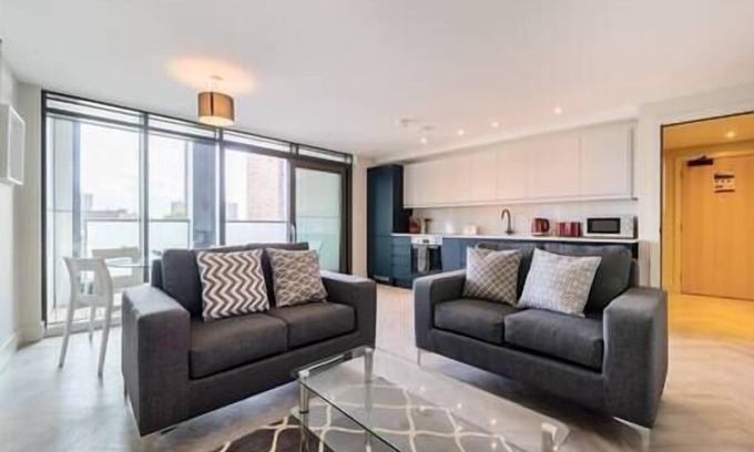 Coombe Hill Apartment | 3 Buttermere House - 2 bedroom apartment