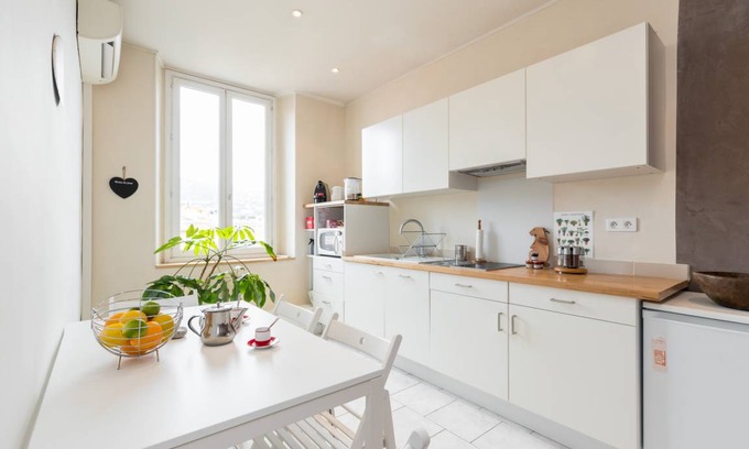 Quartier du Port Apartment | 3 CASSINI