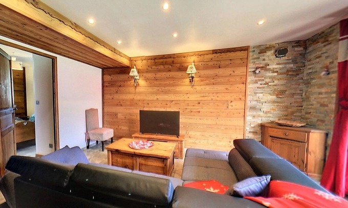 Villarembert Ski Chalet | 3* Chalet · 8 people · Great comfort · Terrace · Private parking