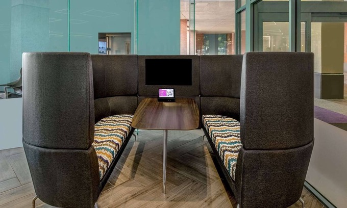 Downtown Columbus Hotel | 3 Comfortable Units, Near Ohio Historical Center! Convenient Stay!