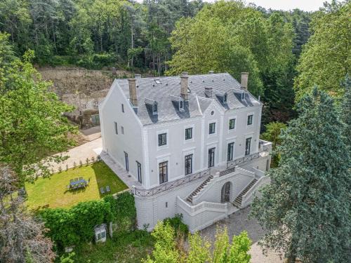 Vourles Apartment | 3 - Grand Appartement dans Château & Domaine privé à 15min de Lyon