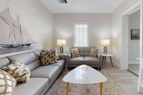 Madeira Beach House | 3 - Island Paradise Cottages - Villa Paradiso
