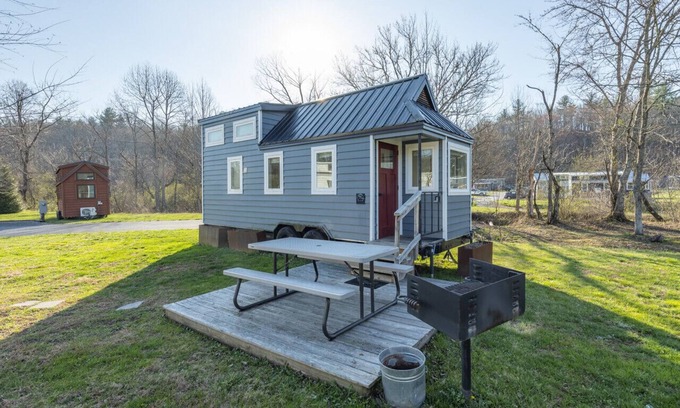 Mills River House | #3 Looking Glass · Looking Glass @ Acony Bell Tiny Home Village