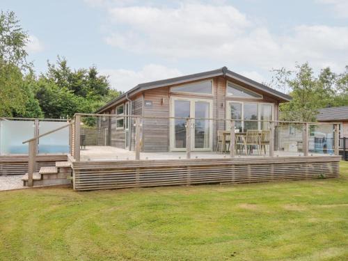Dobwalls House | 3 Meadow Retreat
