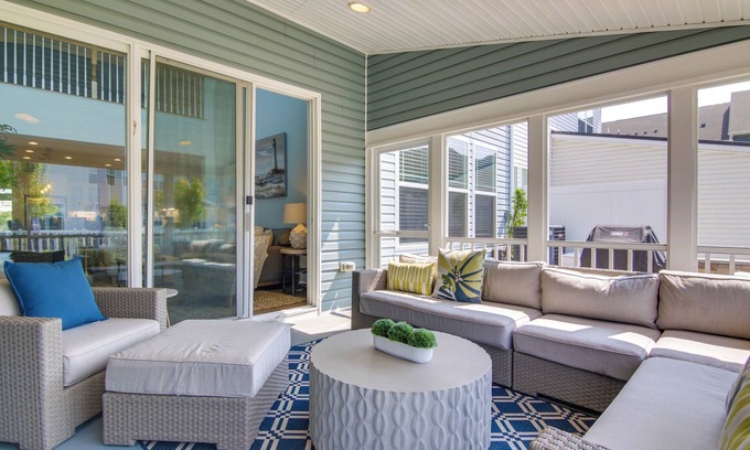 Frankford House | 3 Mi to Bethany Beach: Townhome w/Fire Pit