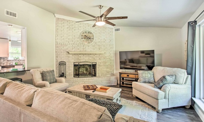 McKinney House | ~ 3 Mi to Dtwn McKinney: Suburban Texas Retreat