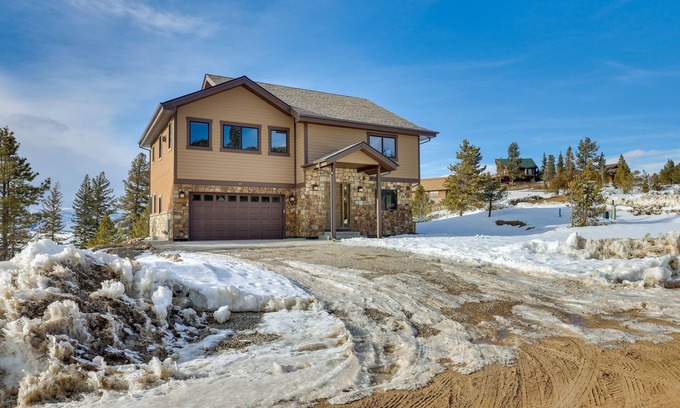 Innsbruck Val Moritz Cabin | ~ 3 Mi to Granby Ranch: Spacious Cabin Home!