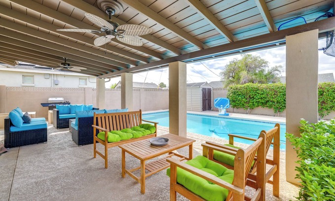 Cox Heights House | 3 Mi to Old Town: Modern Oasis in Scottsdale!