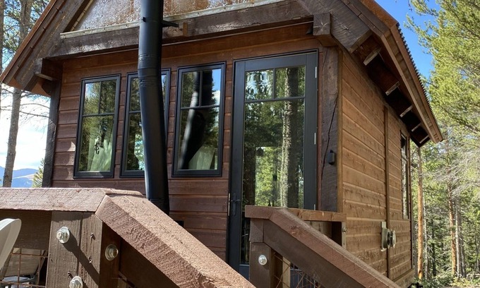 Red Cliff Cabin | 3 MILES FROM SKI COOPER - COZY CABIN SLEEPS 4!