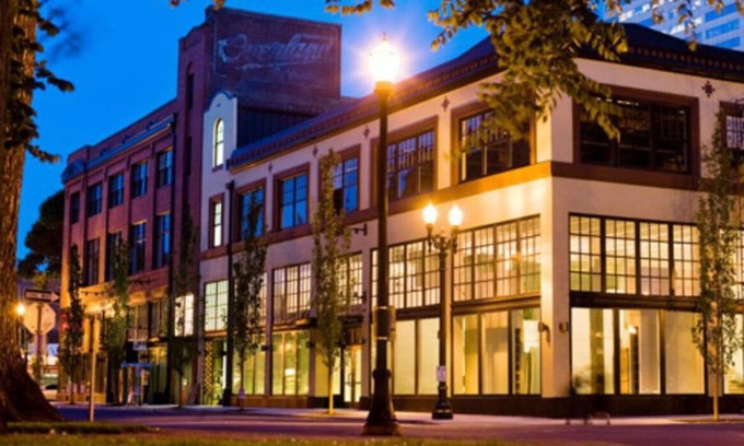 Downtown Portland Hotel | 3 Modern Units at Dossier Hotel! Near Portland Japanese Gardens! W/Parking