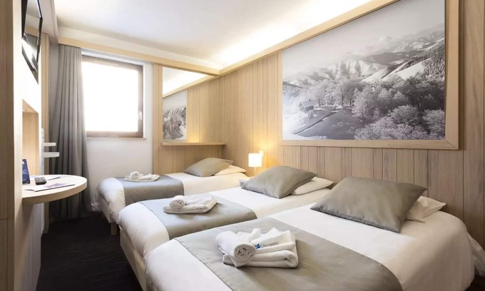 Bergers Apartment | 3 Person Superior Room